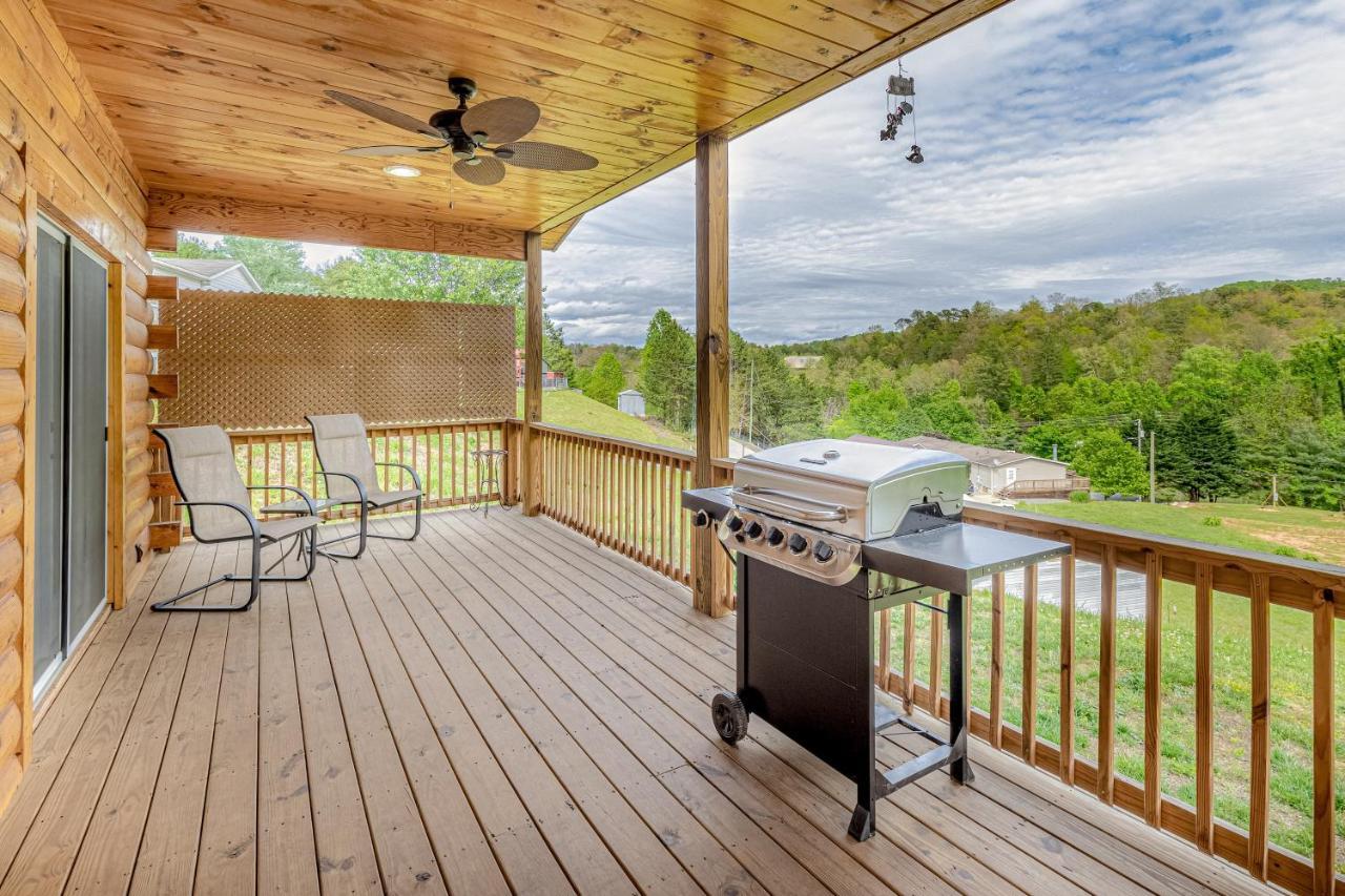 Hilltop Cabin Bryson City Exterior photo