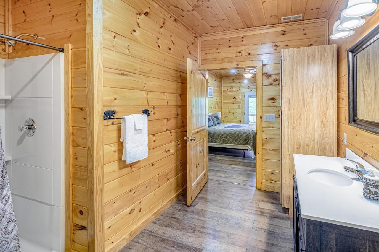 Hilltop Cabin Bryson City Exterior photo