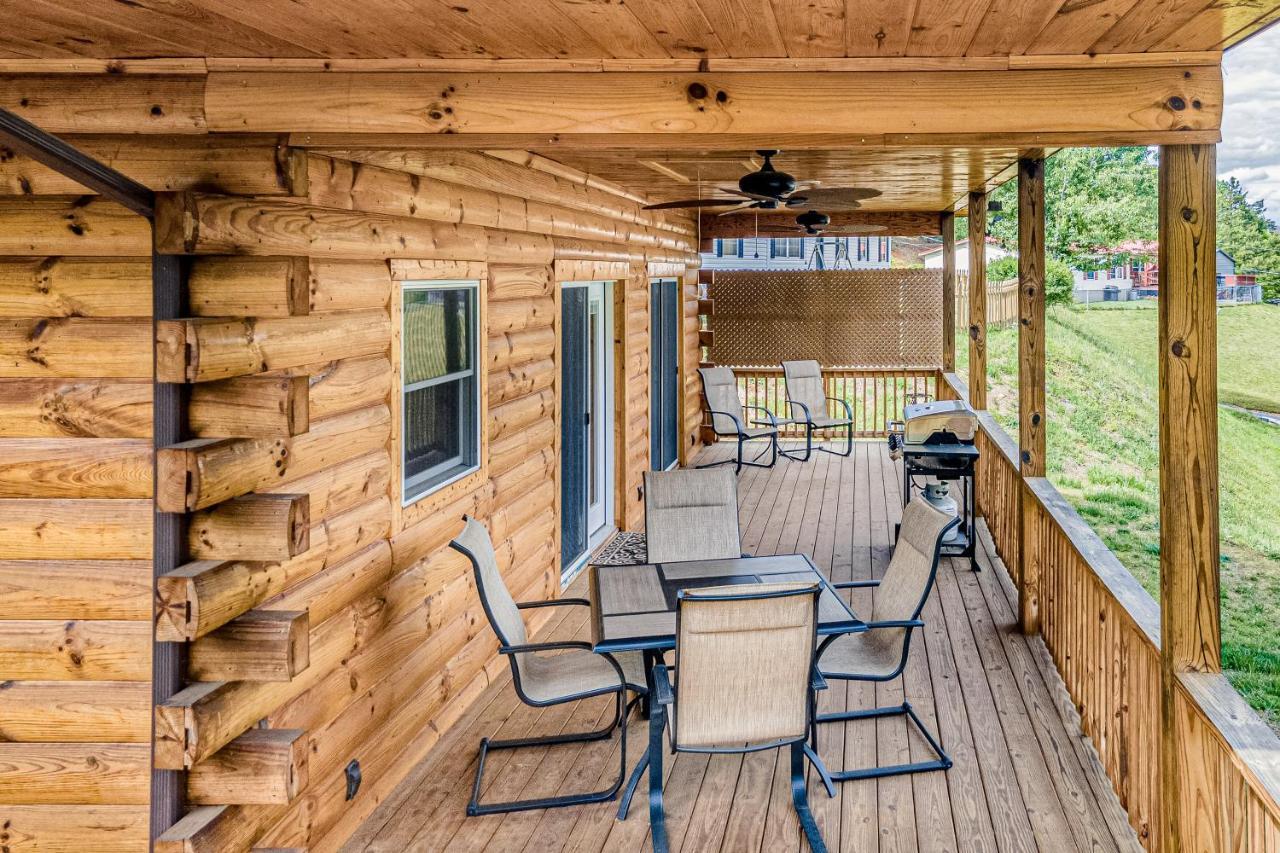 Hilltop Cabin Bryson City Exterior photo