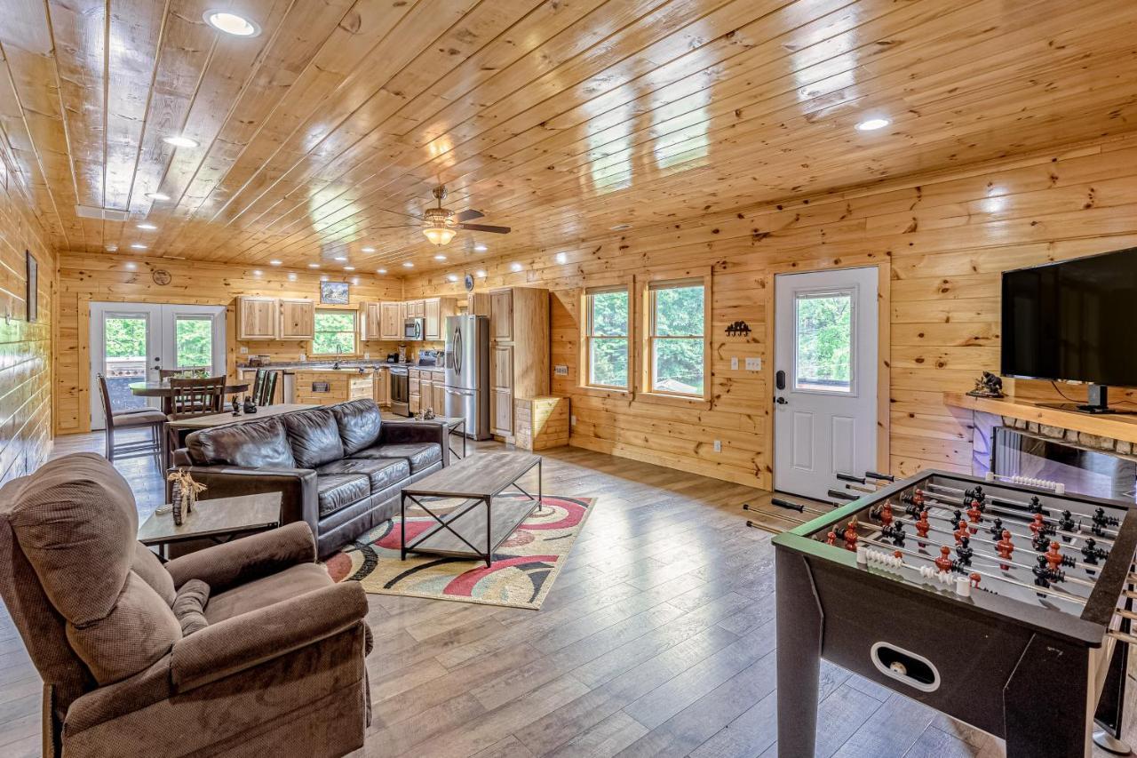 Hilltop Cabin Bryson City Exterior photo