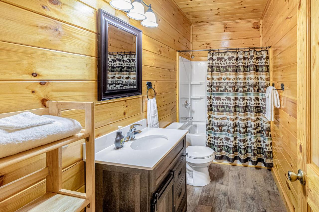 Hilltop Cabin Bryson City Exterior photo